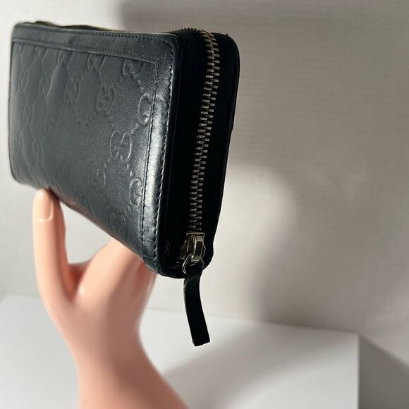 Authentic GUCCI Zippy Sima Leather Wallet - Picture 4 of 8
